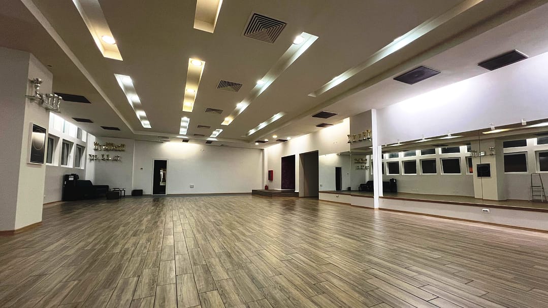 studio dans cluj, sala dans de inchiriat in cluj napoca, sala de inchiriat in cluj